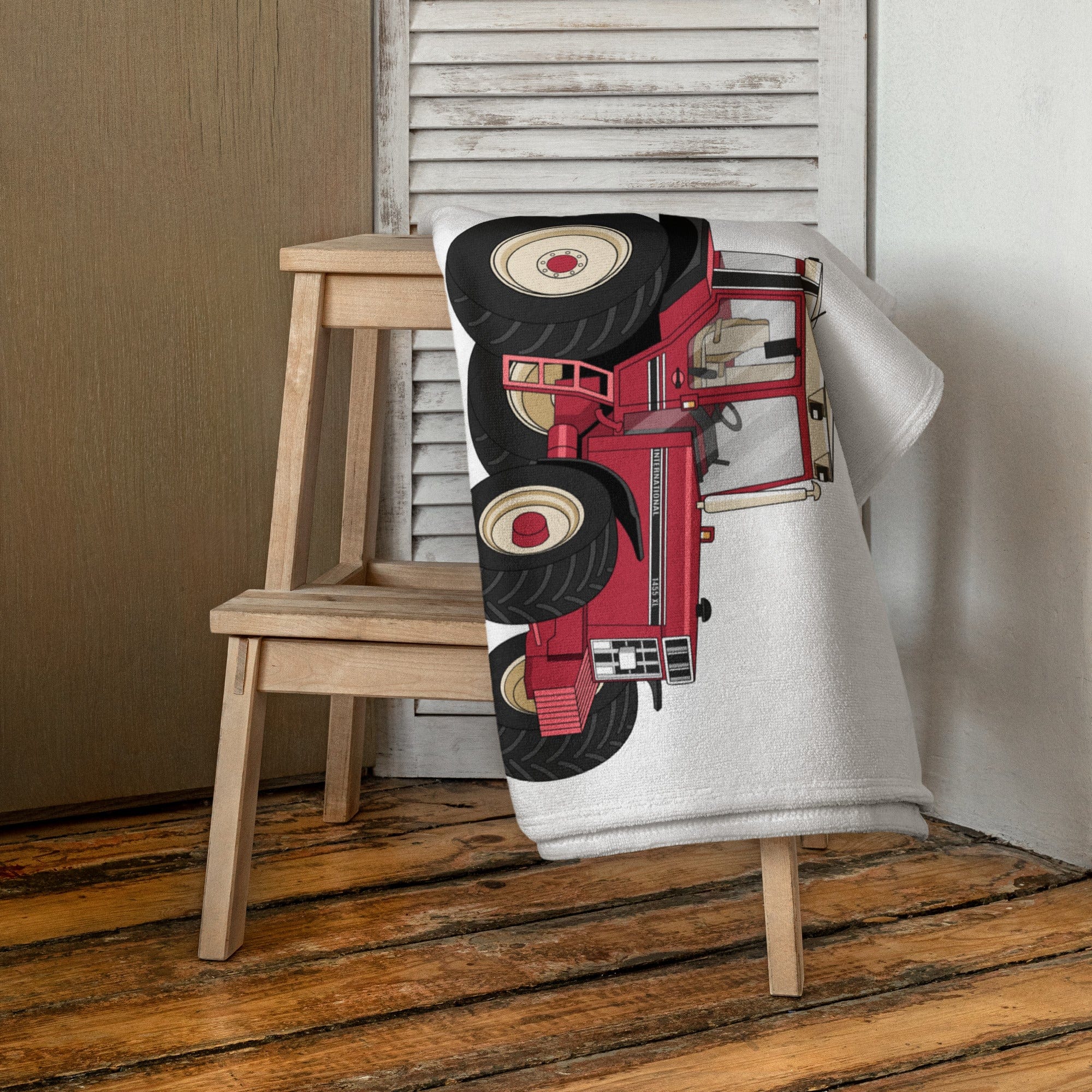 The Tractor Mugs Store IHC 1455 XL | Towel Quality Farmers Merch