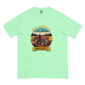 The Tractor Mugs Store Island Reef / S Massey Ferguson 135 OLD SCHOOL MASSEY Outdoor | Unisex Premium T-shirt Quality Farmers Merch